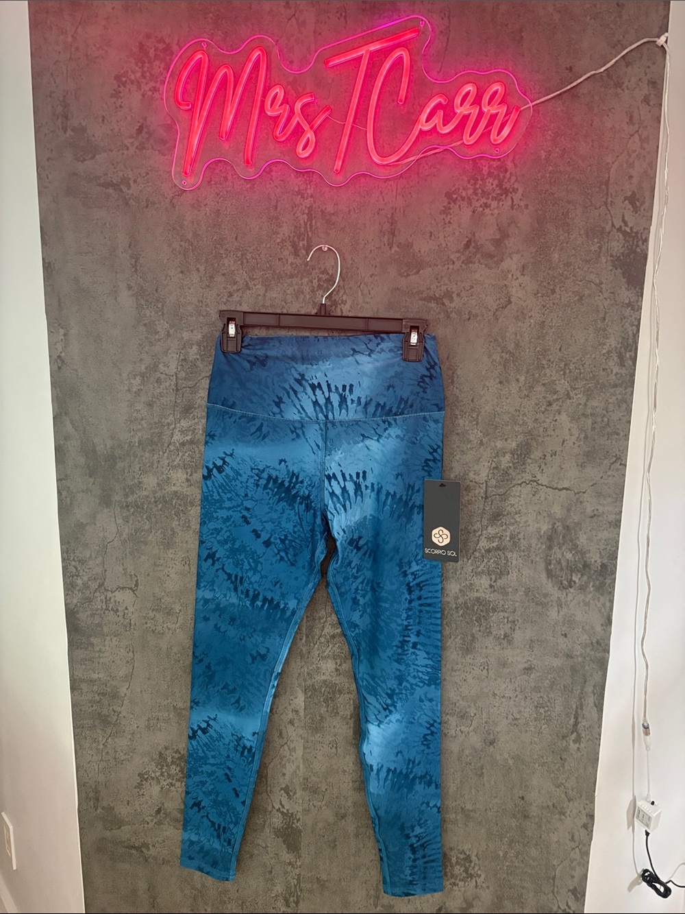 Scorpio Sol Blue Tie-Dye Leggings full length